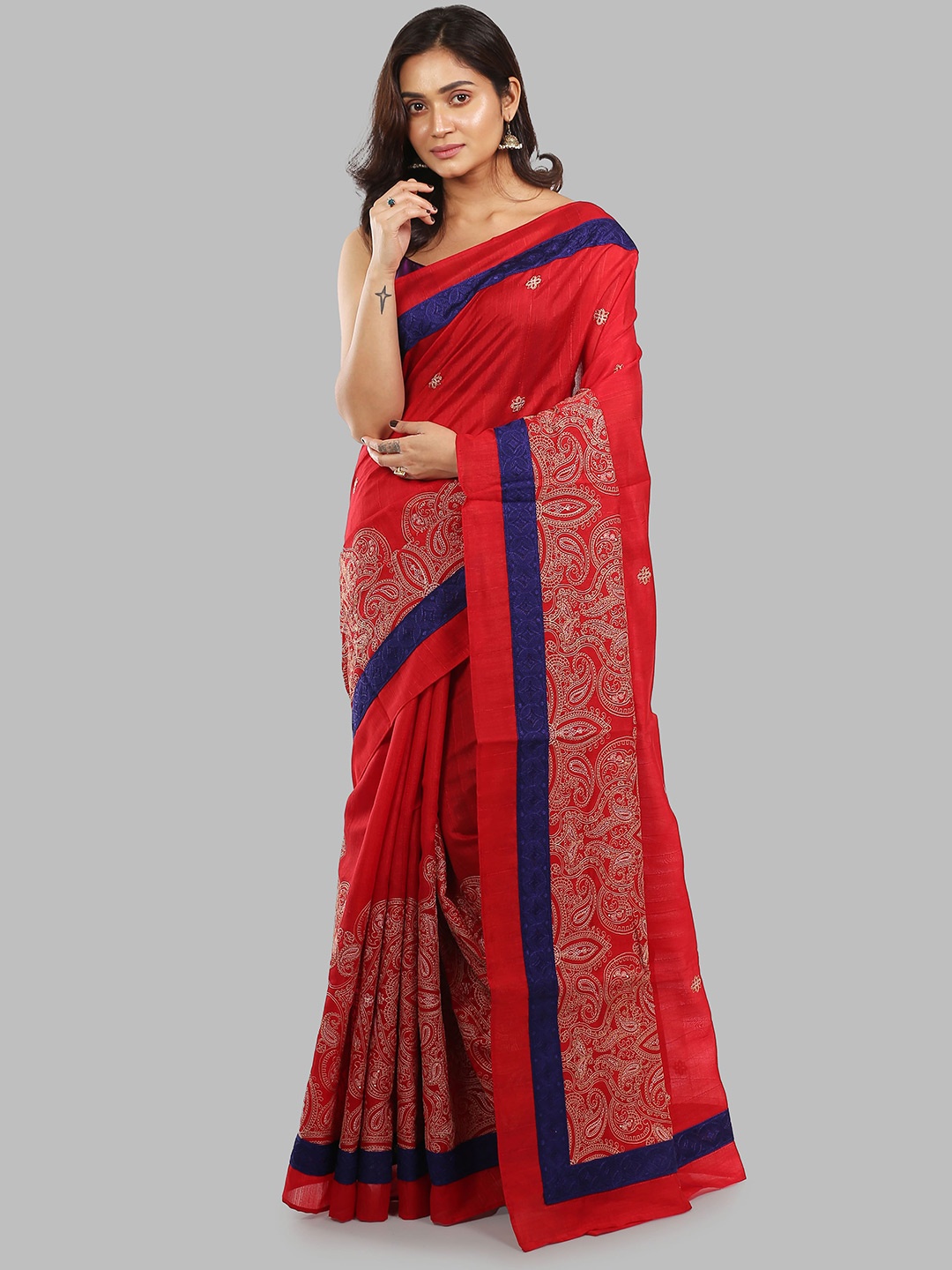 

Urbane Essence Paisley Embroidered Pure Silk Tussar Saree, Red