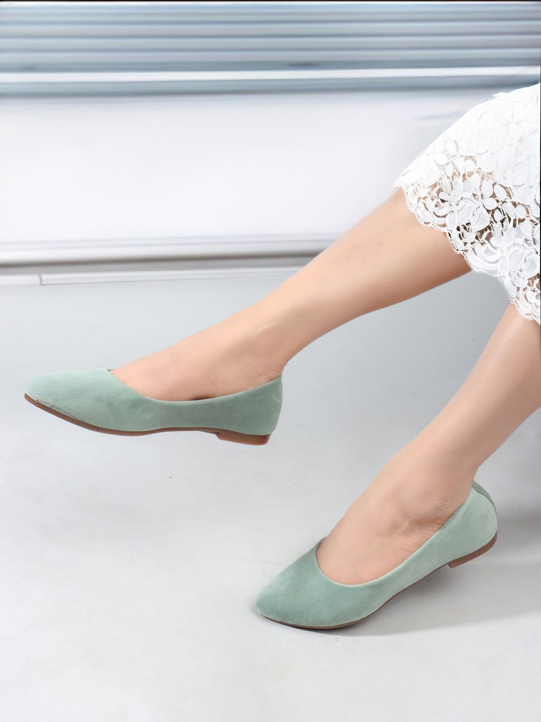 

DressBerry Sea Green Velvet Ballerinas