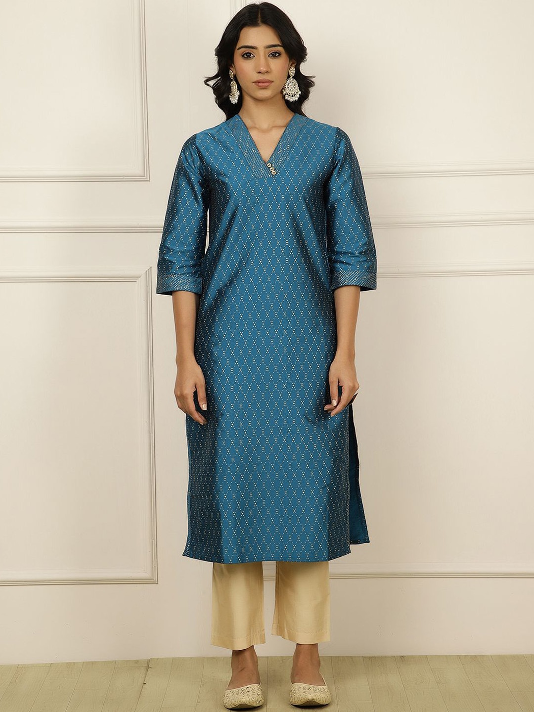 

Jaipur Kurti Geometric Thread Work Kurta, Teal