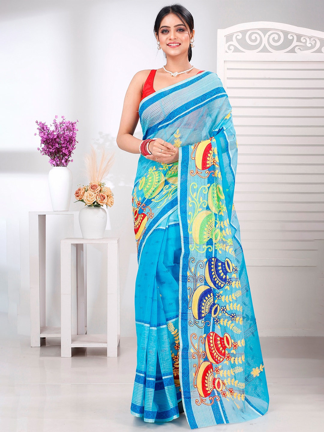 

DipDiya Ethnic Motifs Embroidered Pure Cotton Taant Saree, Blue