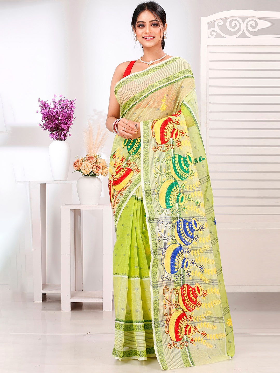 

DipDiya Ethnic Motifs Embroidered Pure Cotton Taant Saree, Lime green