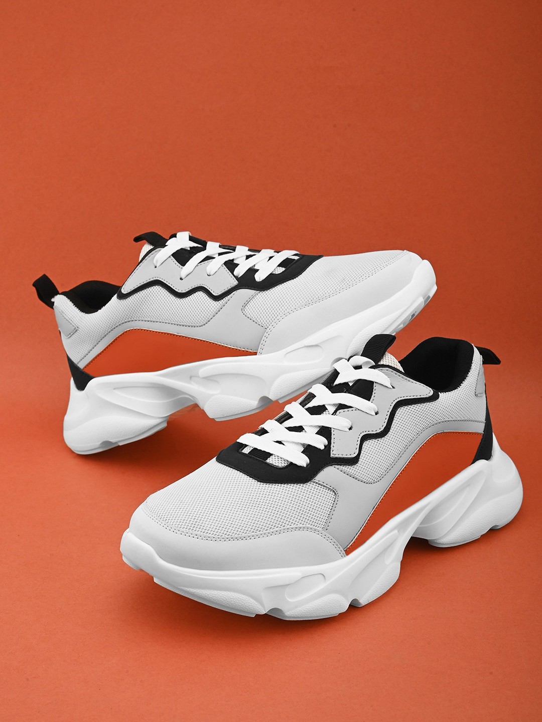 

HRX by Hrithik Roshan Men Grey&Red URBAN CHUNKY Colourblocked Sneakers
