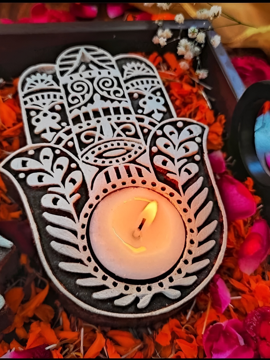 

MASU LIVING Brown & White 2 Pieces Candle Holders