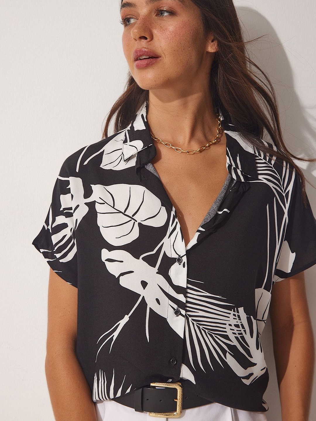 

Happiness istanbul Abstract Printed Casual Shirt, Black