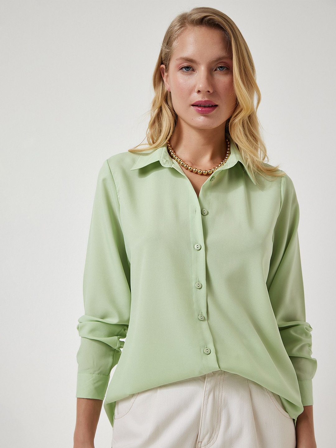 

Happiness istanbul Spread Collar Long Sleeves Regular Fit Casual Shirt, Green