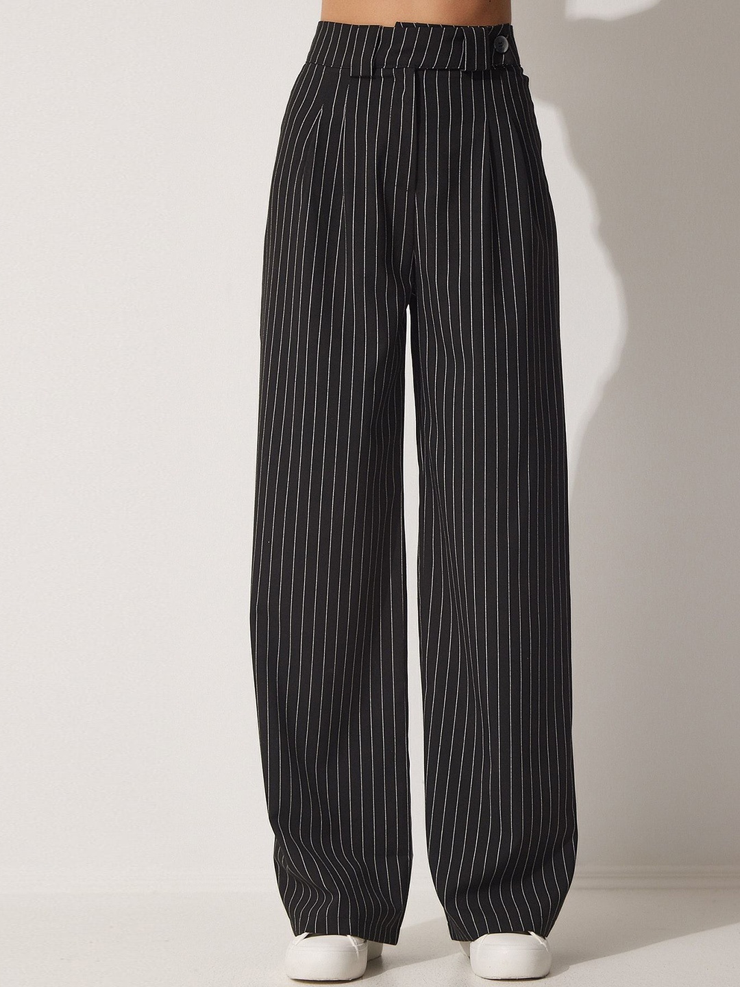 

Happiness istanbul Women Striped Parallel Trousers, Na