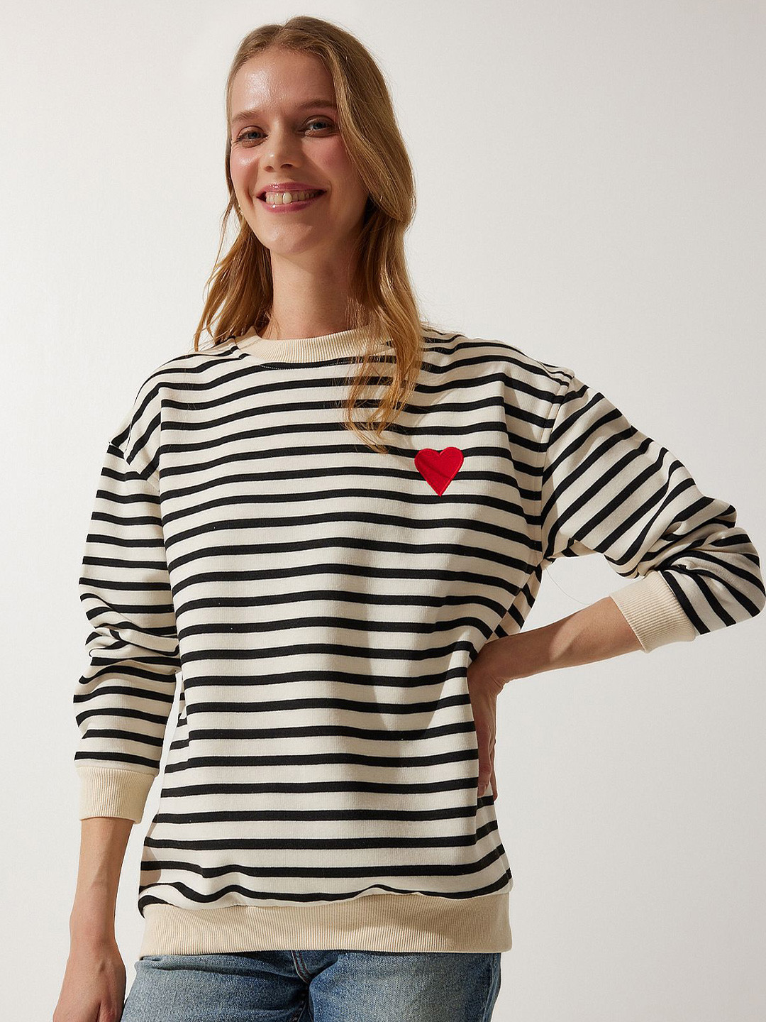 

Happiness istanbul Striped Round Neck Straight Pullover Cotton Sweatshirt, Na