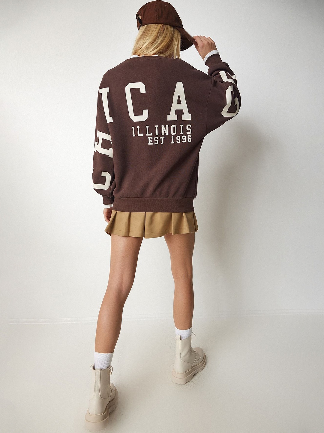 

Happiness istanbul Alphanumeric Printed Straight Pullover Cotton Sweatshirt, Na