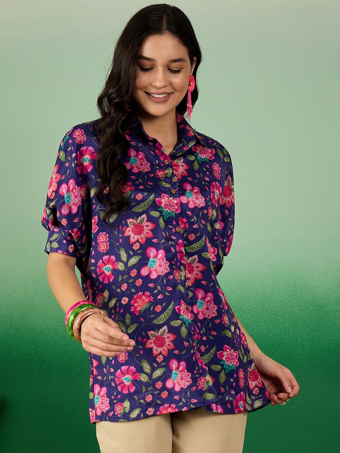 

Sangria Blue & Pink Floral Printed Shirt Style Top