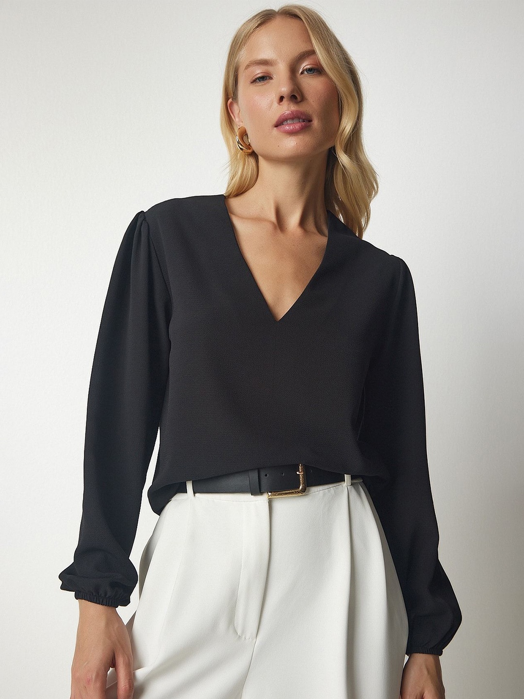 

Happiness istanbul Solid V-Neck Puff Sleeve Top, Black