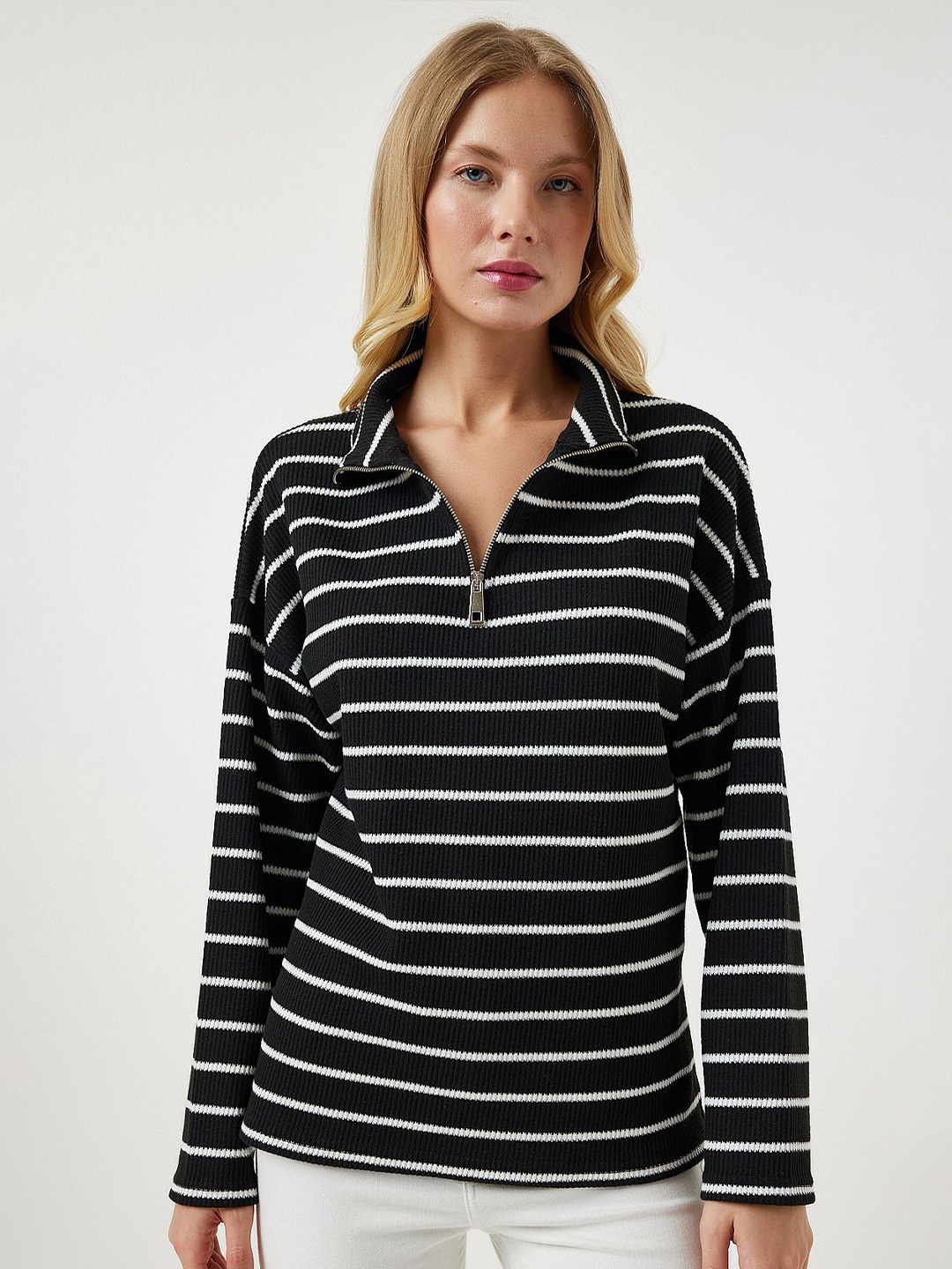 

Happiness istanbul Striped High Neck Drop Shioulder Sleeves Regular Top, Black