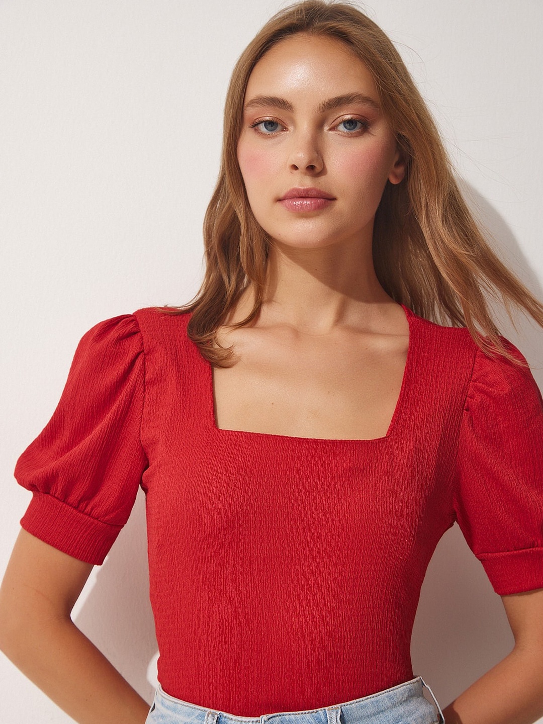 

Happiness istanbul Square Neck Puff Sleeve Regular Top, Red
