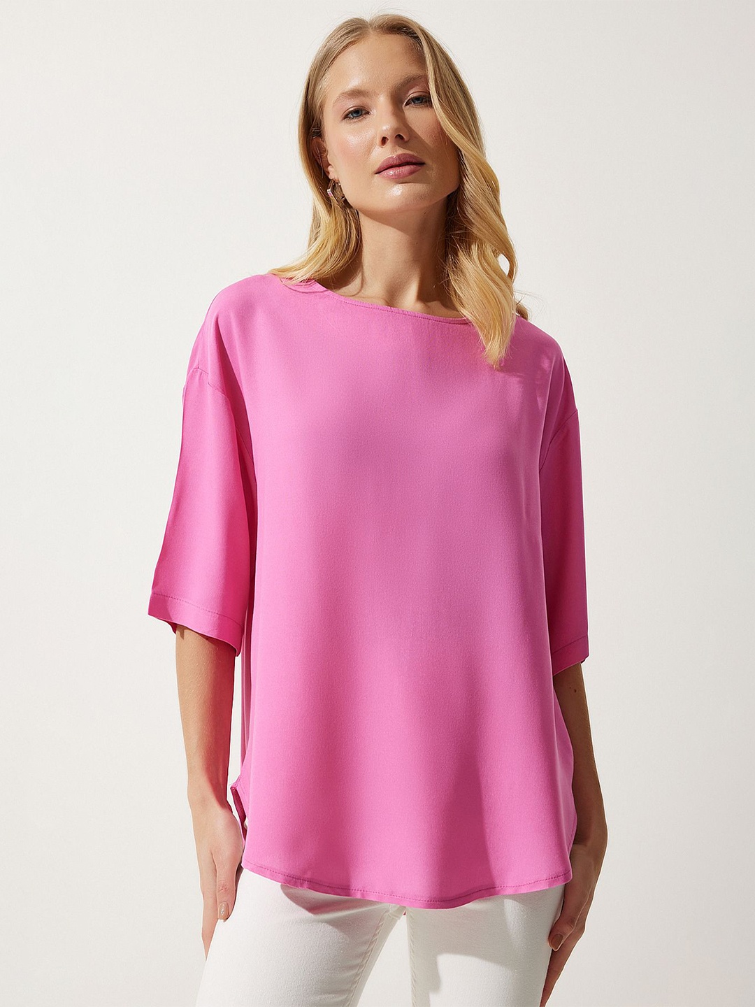 

Happiness istanbul Round Neck Extended Sleeves Boxy Top, Pink