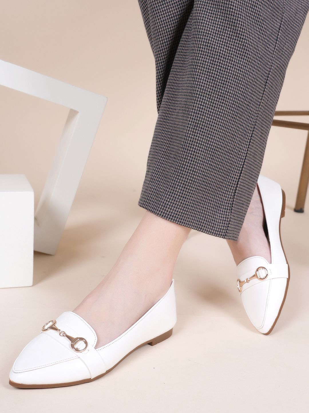 

DressBerry Women Loafers, White