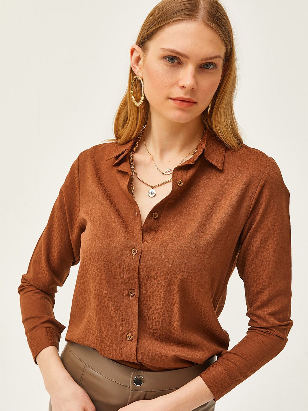 

Olalook Self Designed Spread Collar Casual Shirt, Tan