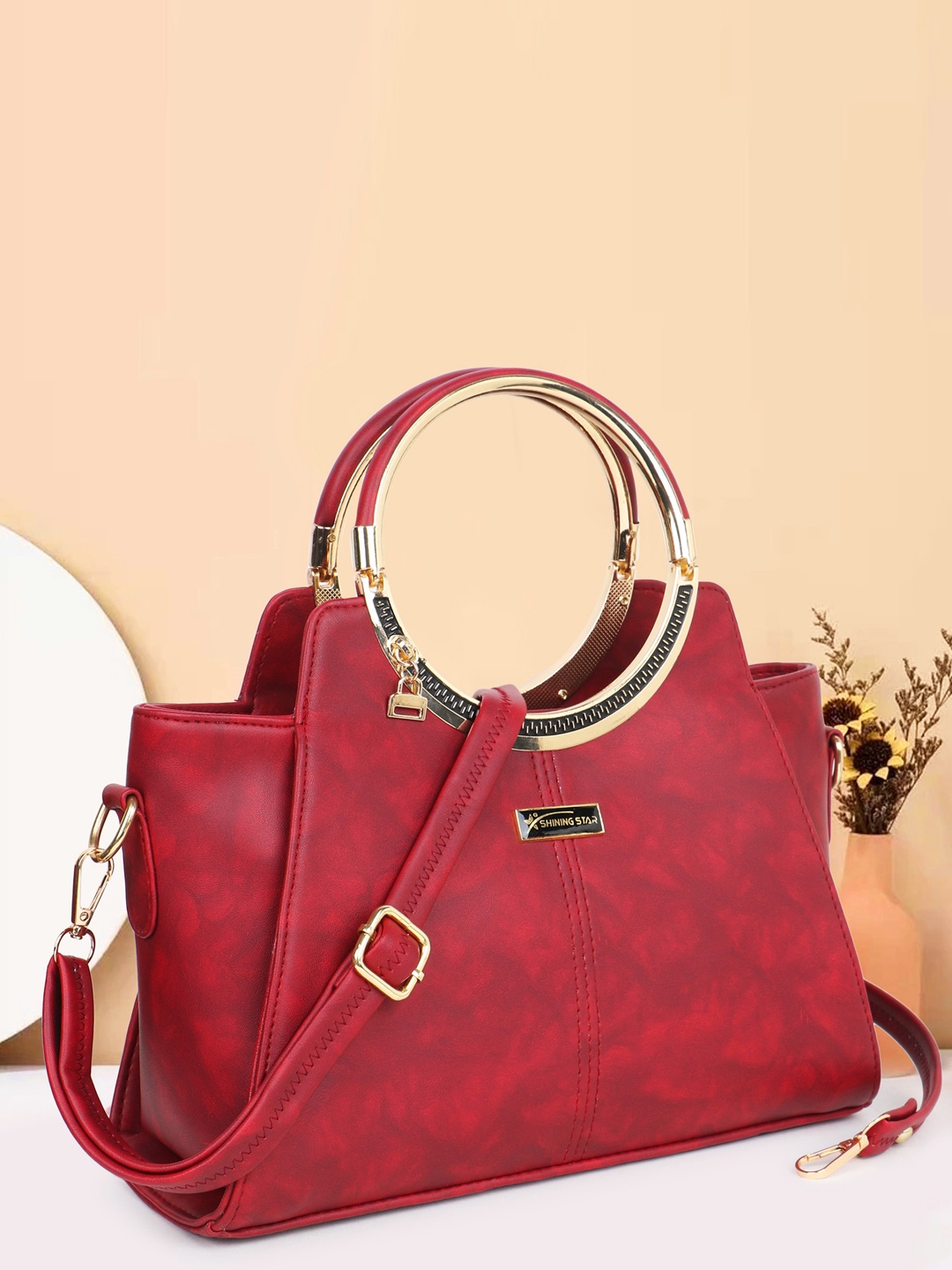 

SHINING STAR Structured Handheld Bag, Maroon