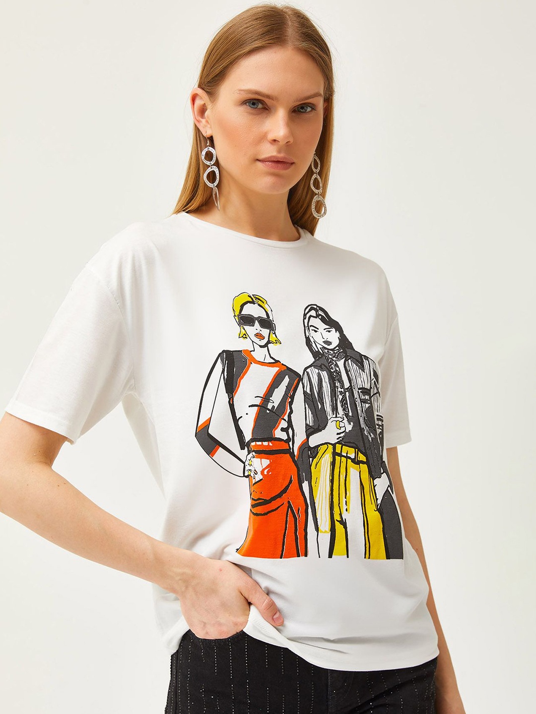 

Olalook Women Graphic Printed Round Neck Regular Fit T-shirt, Na