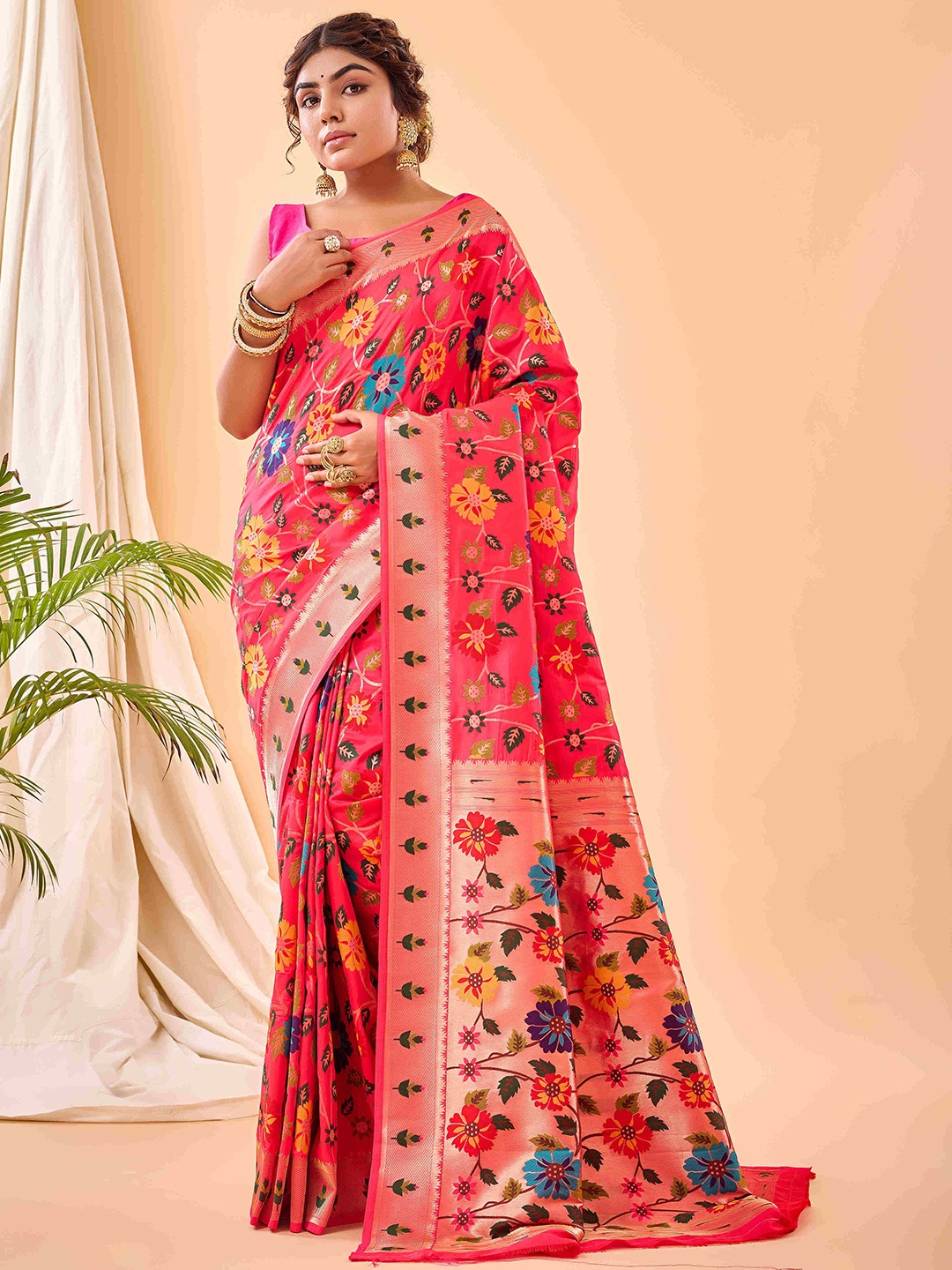 

DEVATITHI Woven Design Zari Paithani Saree, Pink