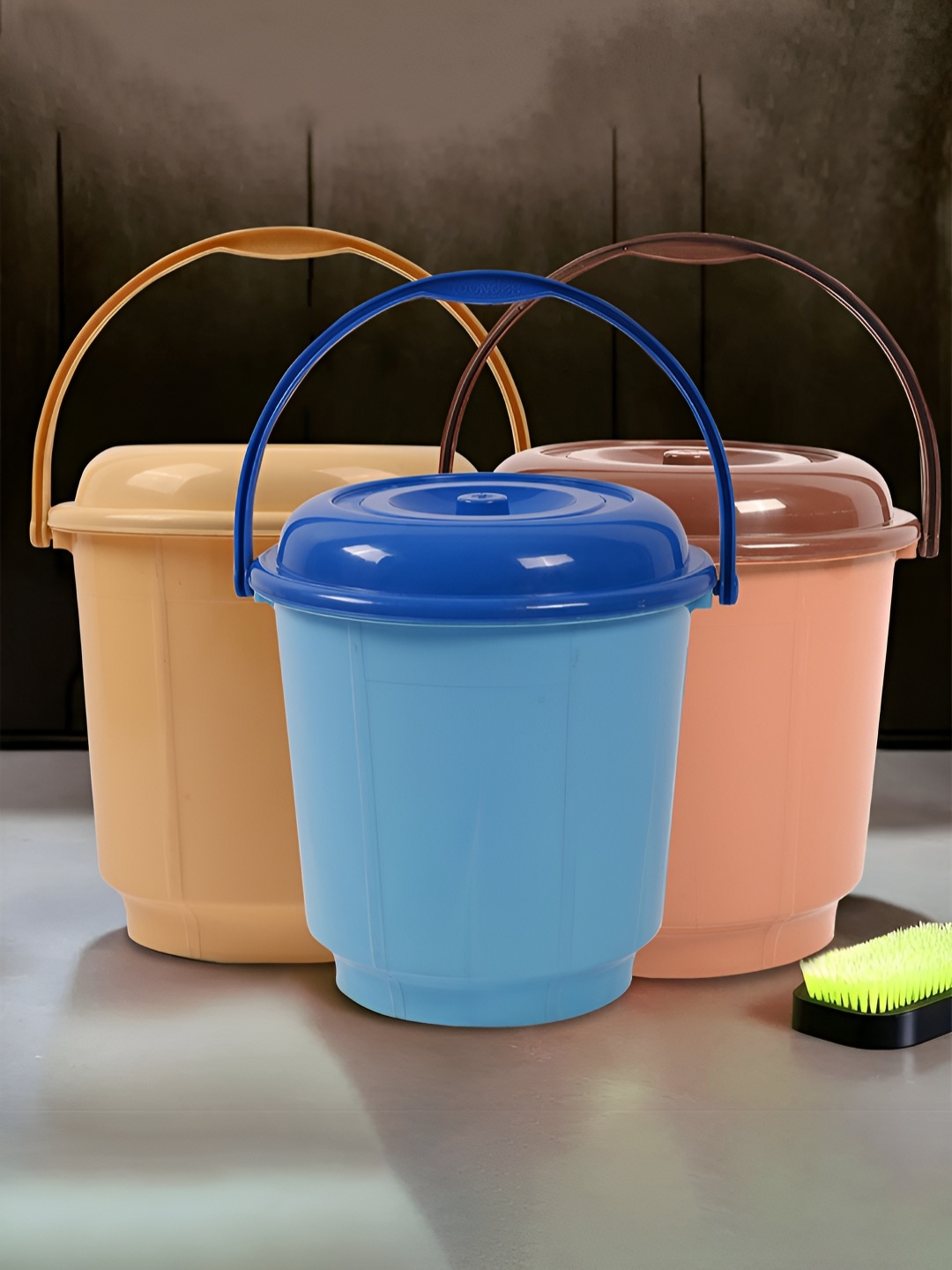 

Kuber Industries Cream & Blue 3 Pieces Bucket with Lid 18 L