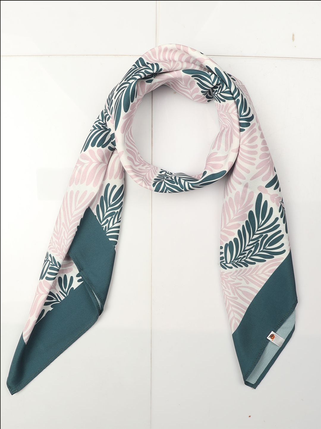 

Beau Design Printed Scarf, Grey