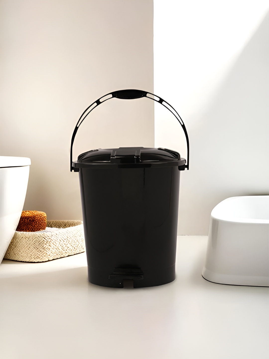 

Kuber Industries Black Pedal Dustbin With Lid & Handle