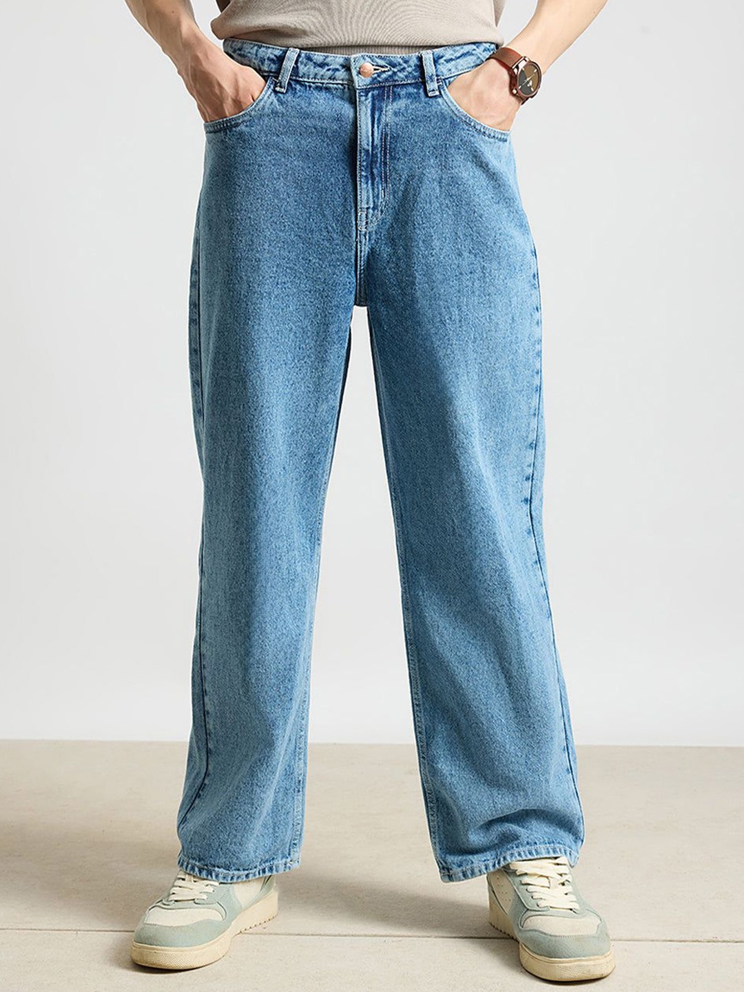 

FREAKINS Men Straight Fit High-Rise Low Distress Light Fade Jeans, Blue