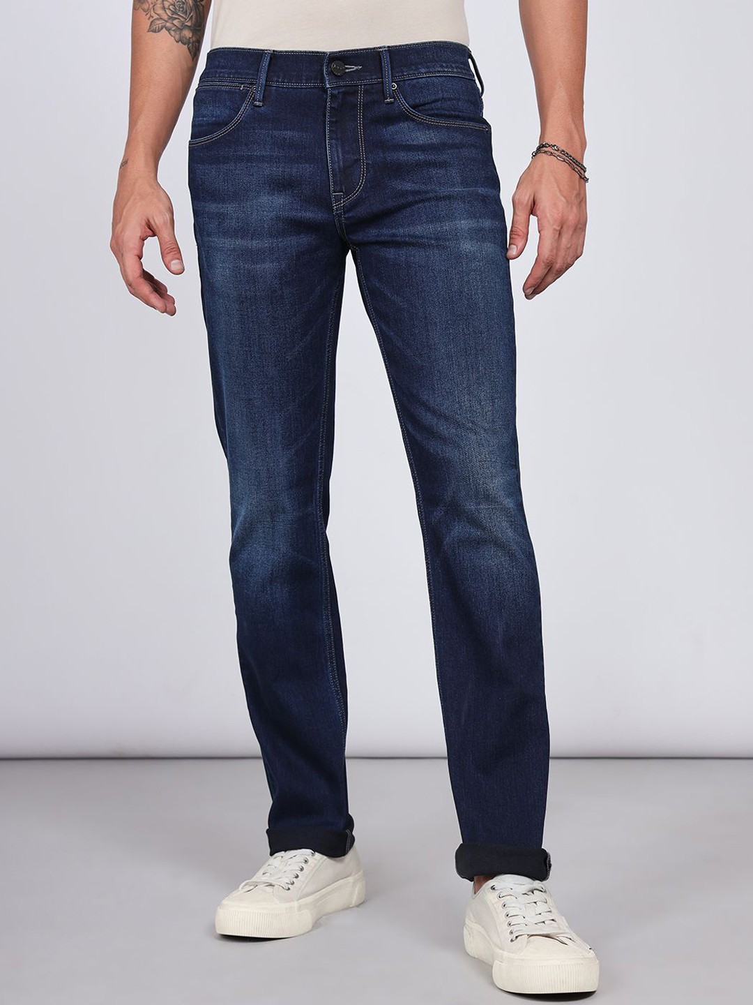 

Lee Men Slim Fit Mid-Rise Light Fade Clean Look Stretchable Jeans, Blue