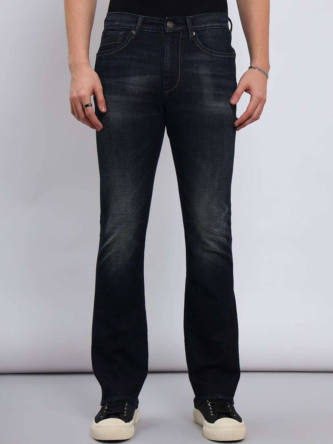 

Lee Men Bootcut Light Fade Stretchable Jeans, Blue