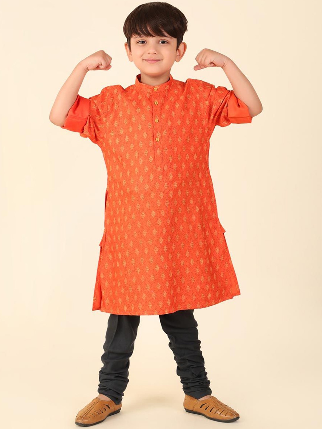 

Fabindia Boys Geometric Embroidered Flared Sleeves Thread Work Anarkali Kurta, Orange