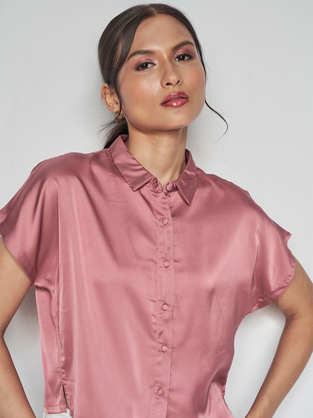 

AND Extended Sleeves Shirt Style Top, Peach