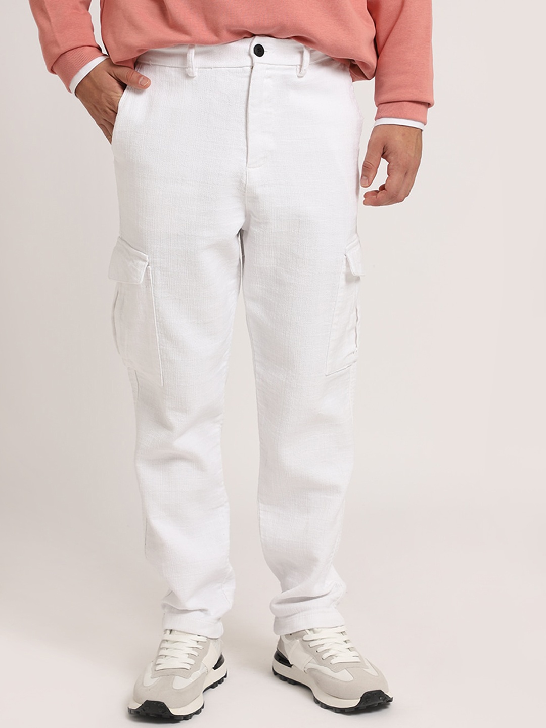 

Banana Club Men Relaxed Low-Rise Cargos Trousers, White