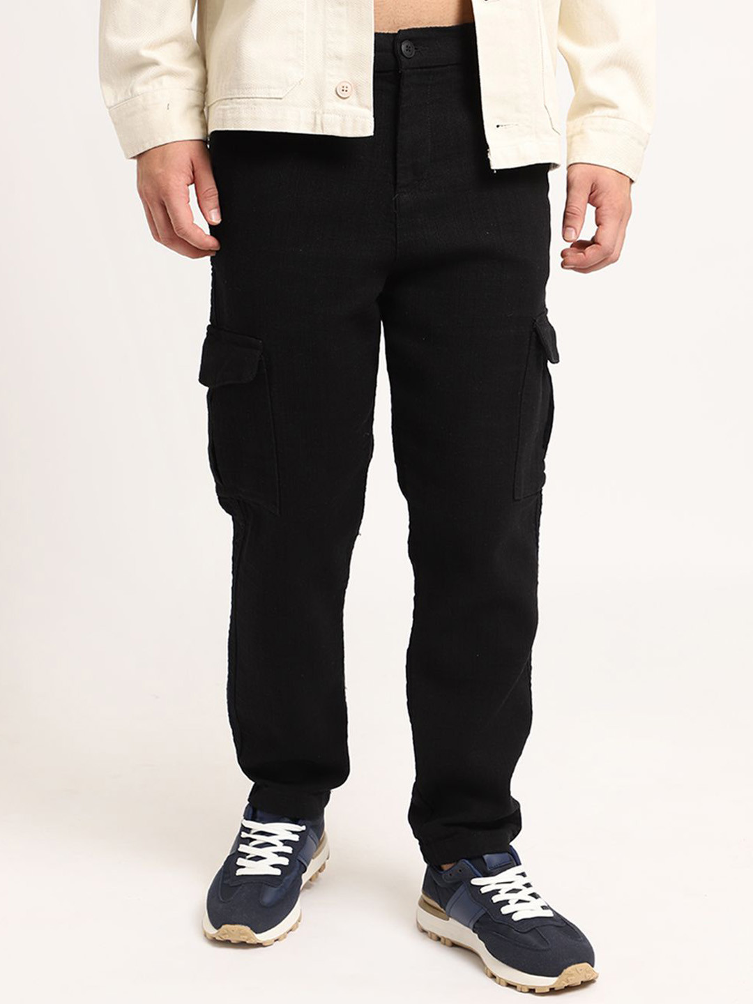 

Banana Club Men Relaxed Low-Rise Cargo Trouser, Black