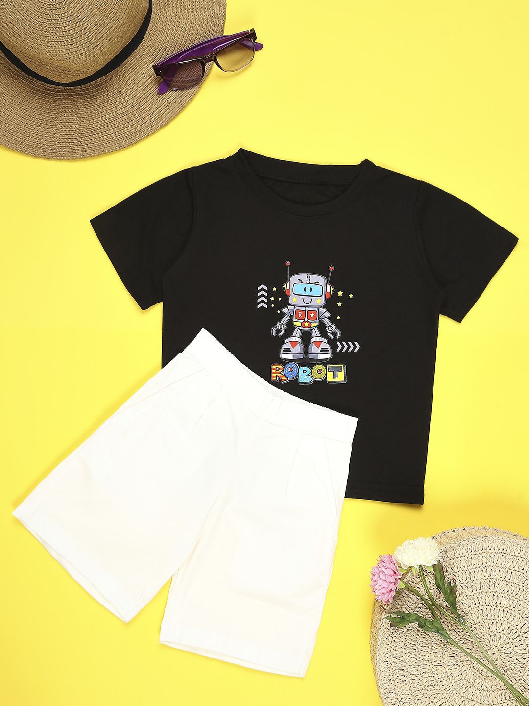 

Cutiekins Boys Printed Round Neck T-shirt with Shorts, Black