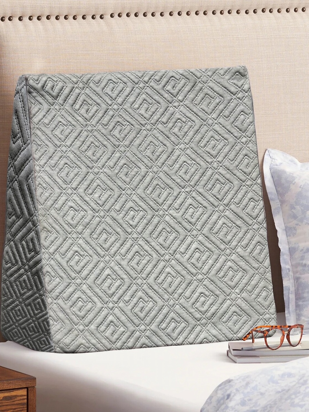 

Sleepsia Grey Memory Foam Filled Therapedic Pillow