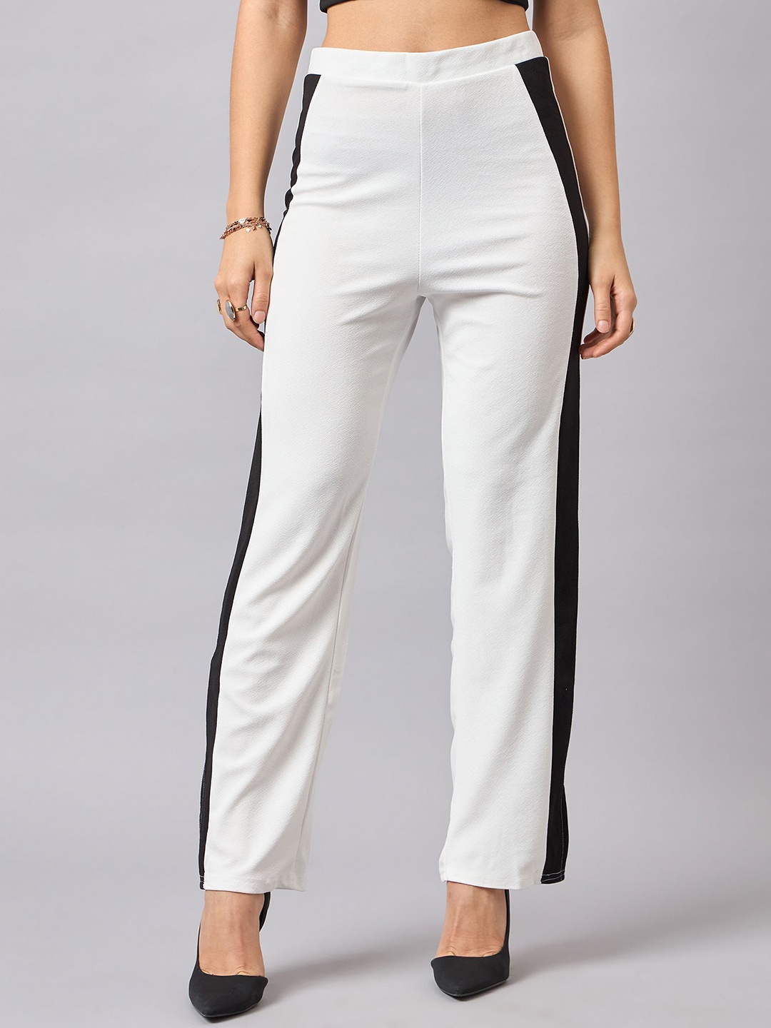 

The Roadster Lifestyle Co. White Women Colourblocked Classic Wrinkle Free Trouser