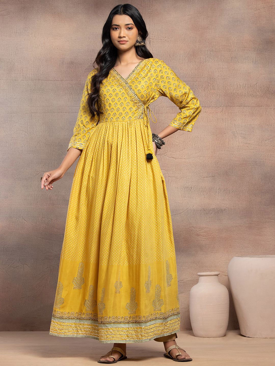 

INDYA Floral Printed & Embroidered Angrakha A-Line Kurta, Yellow