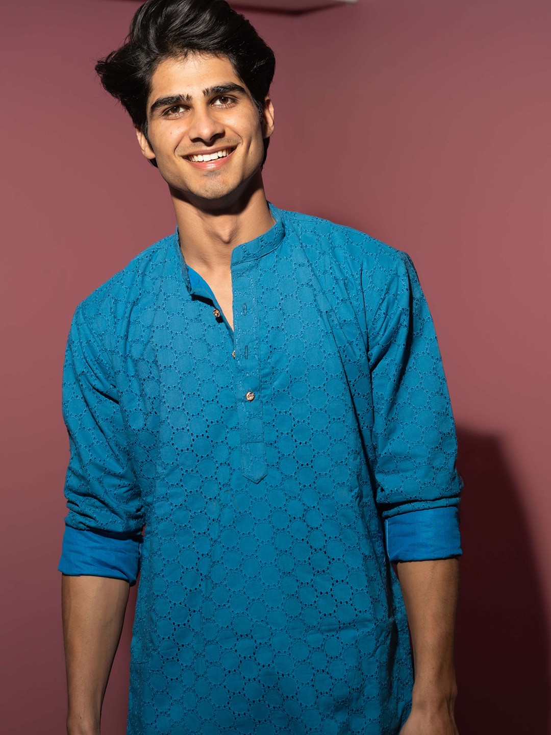 

Shasak Abstract Embroidered Mandarin Collar Cotton A-Line Kurta, Blue