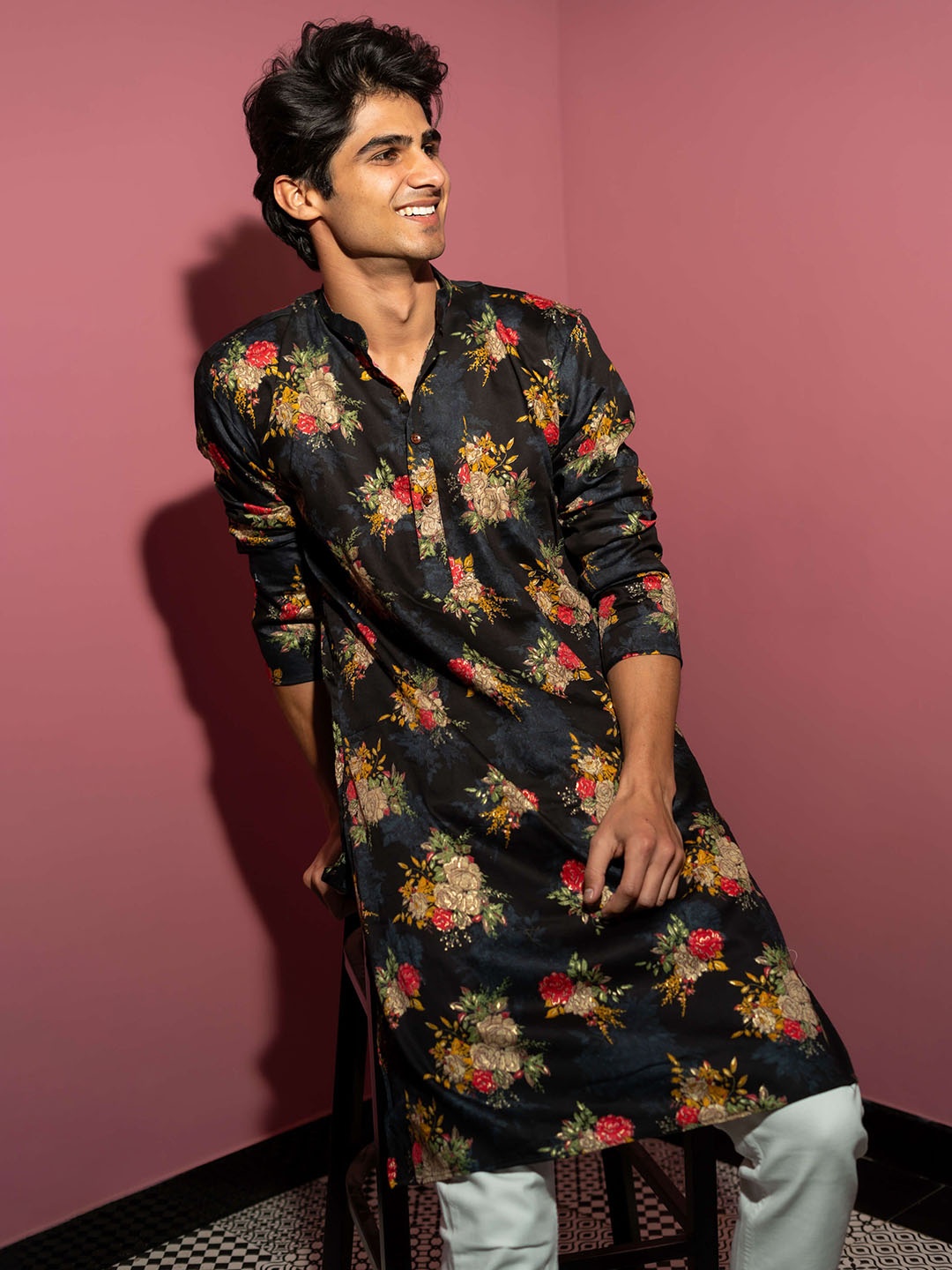 

Shasak Floral Printed Mandarin Collar Cotton Straight Kurta, Black