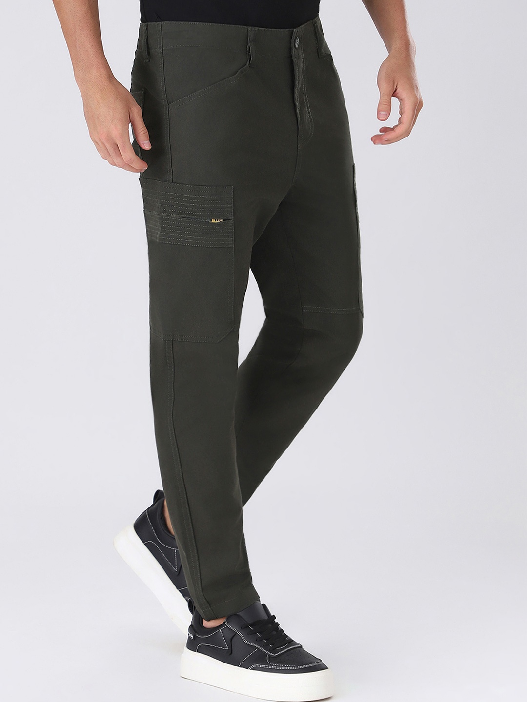 

Banana Club Men Relaxed Slim Fit Cotton Cargo Trouser, Green