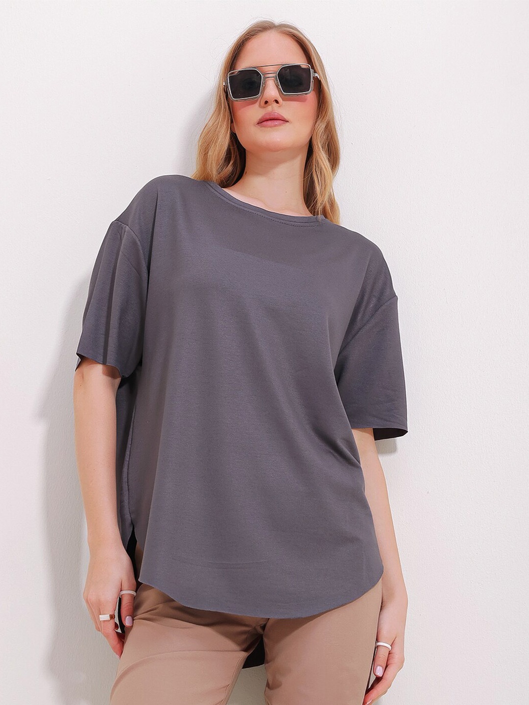 

Trend Alacati stili Women Oversized T-shirt, Na
