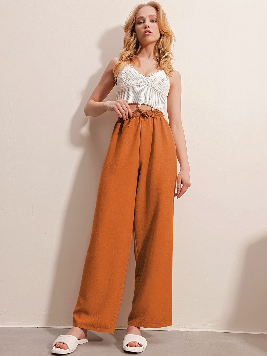 

Trend Alacati stili Women Cotton Parallel Trousers, Orange