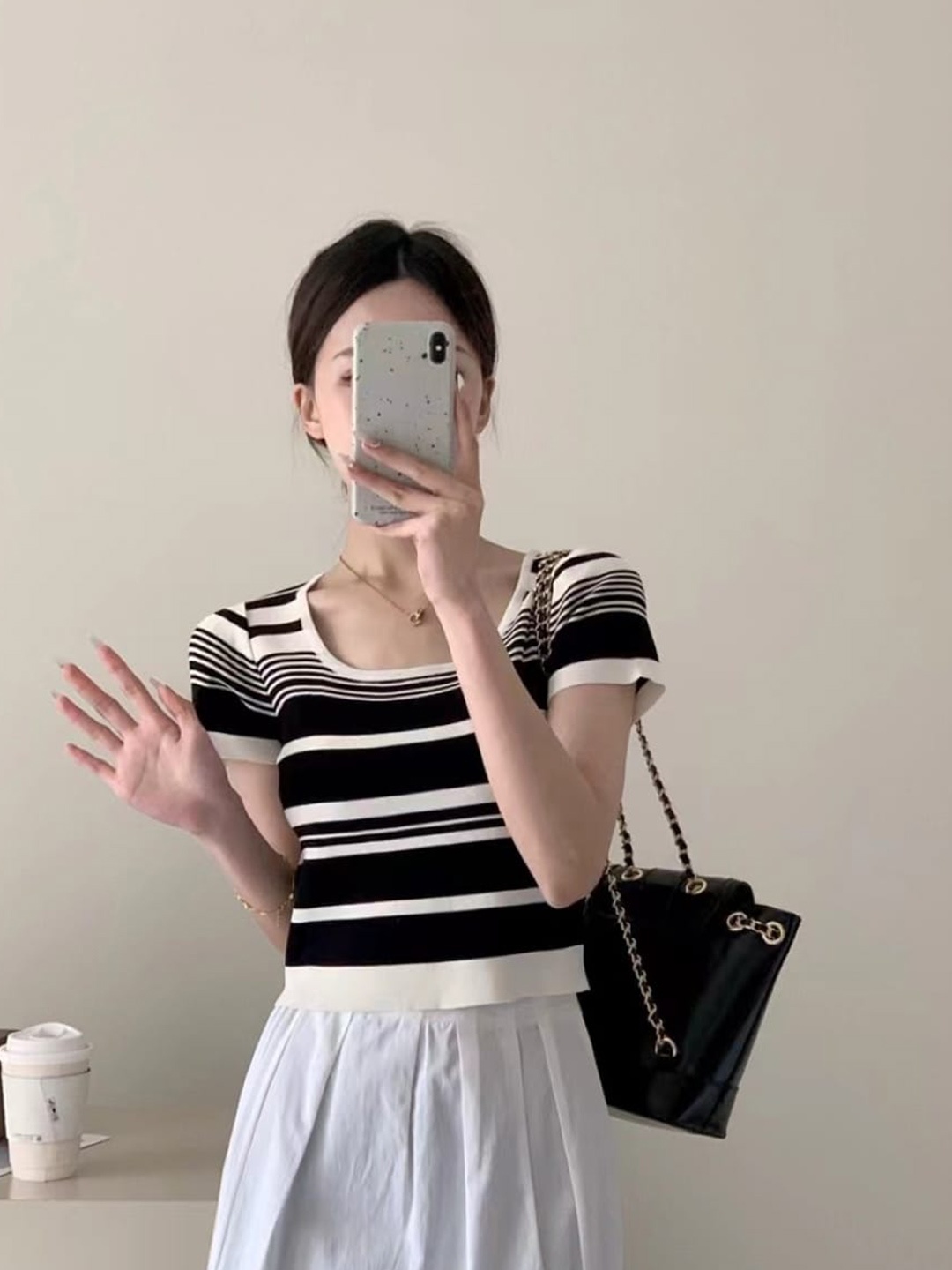 

StyleCast Black & White Striped Round Neck Fitted Top
