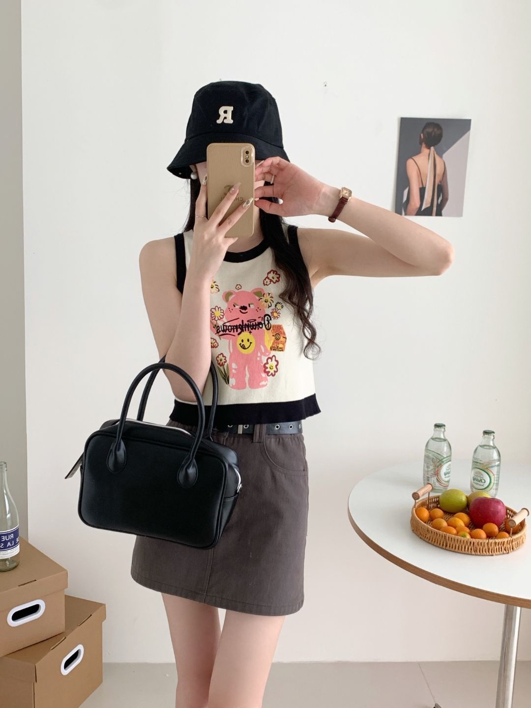 

StyleCast White Graphic Printed Tank Top