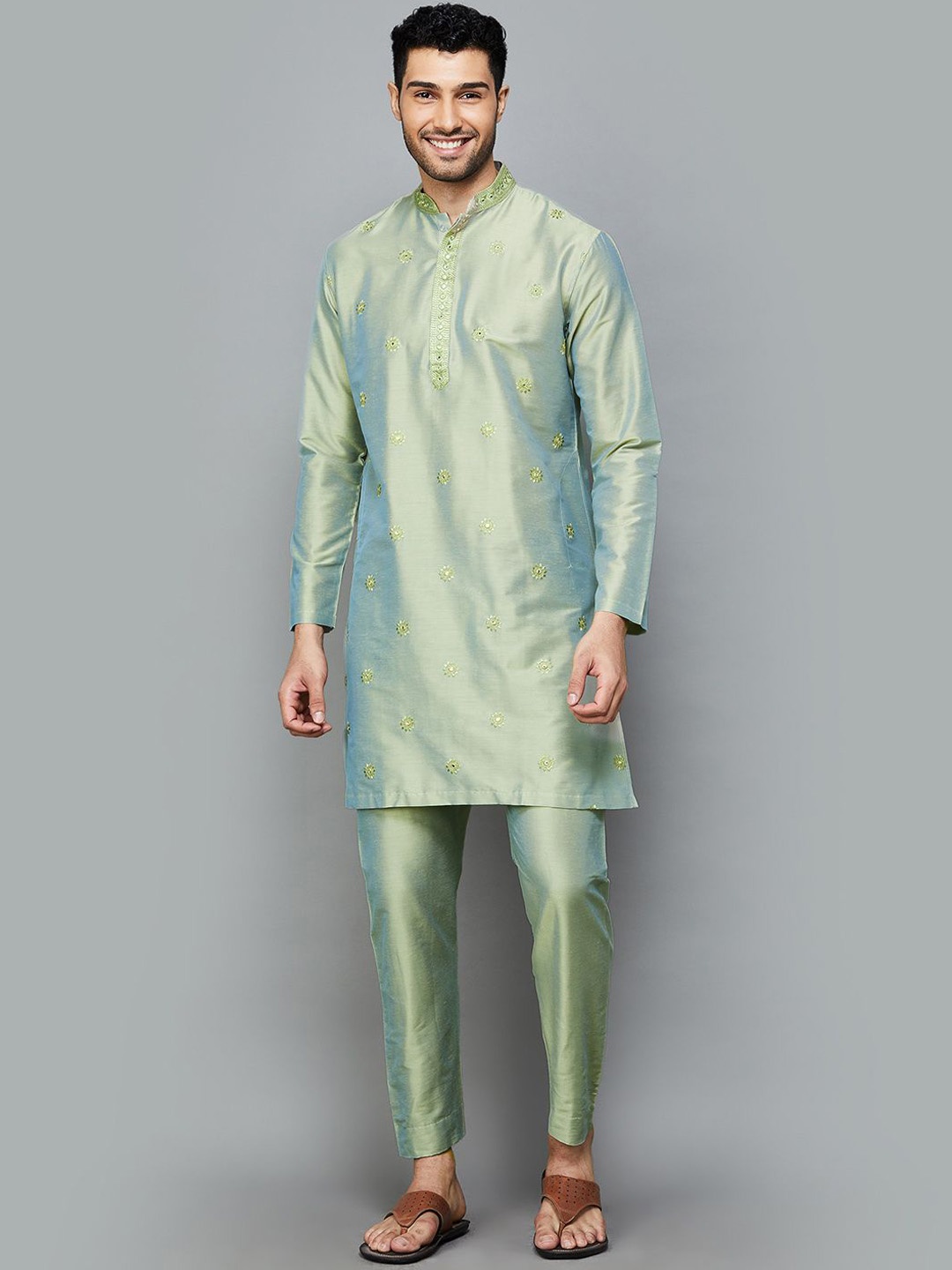 

Melange by Lifestyle Floral Embroidered Regular Mirror Work Straight Kurta with Pyjamas, Olive
