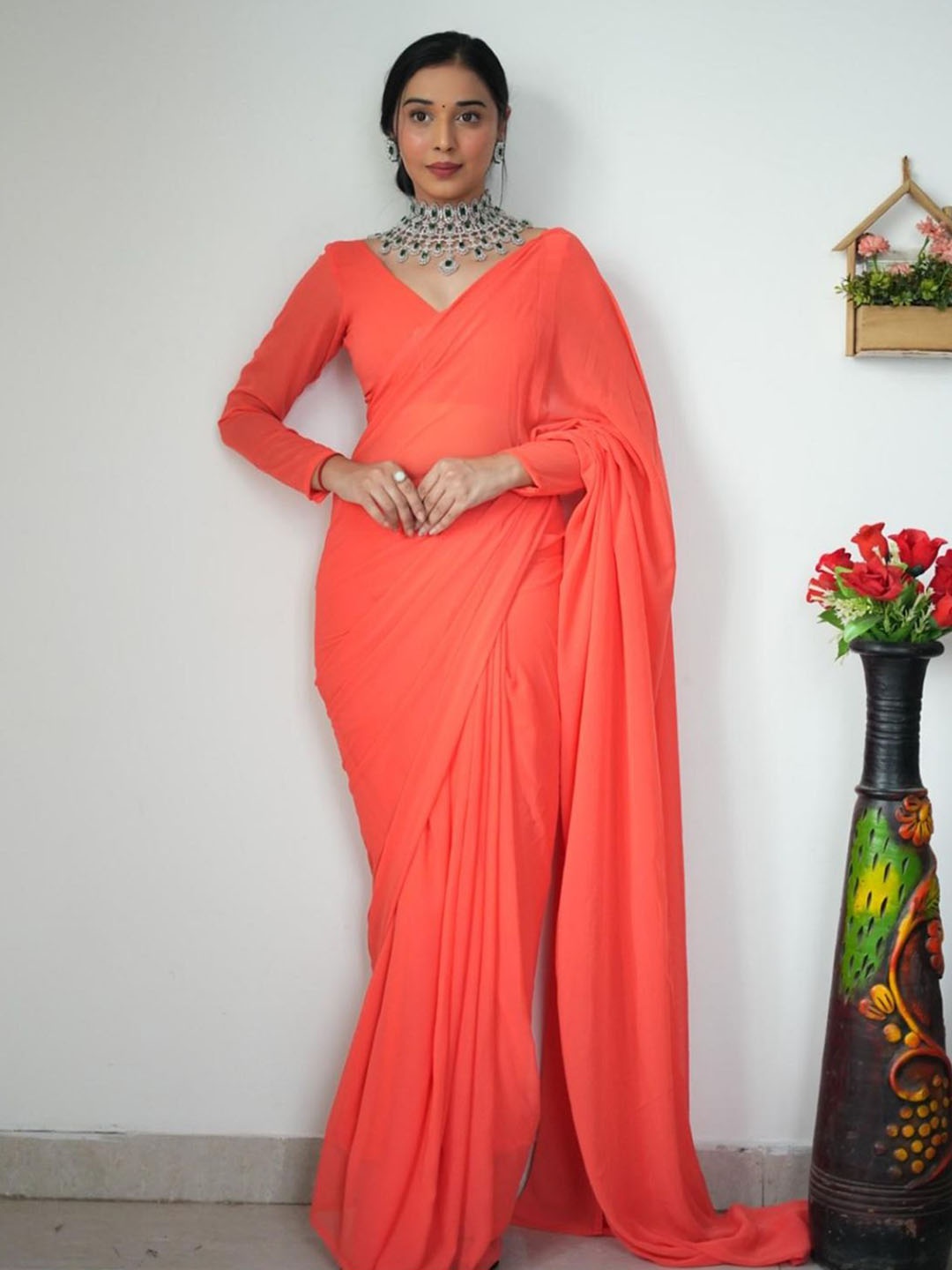 

DIVASTRI Poly Georgette Ready to Wear Saree, Orange