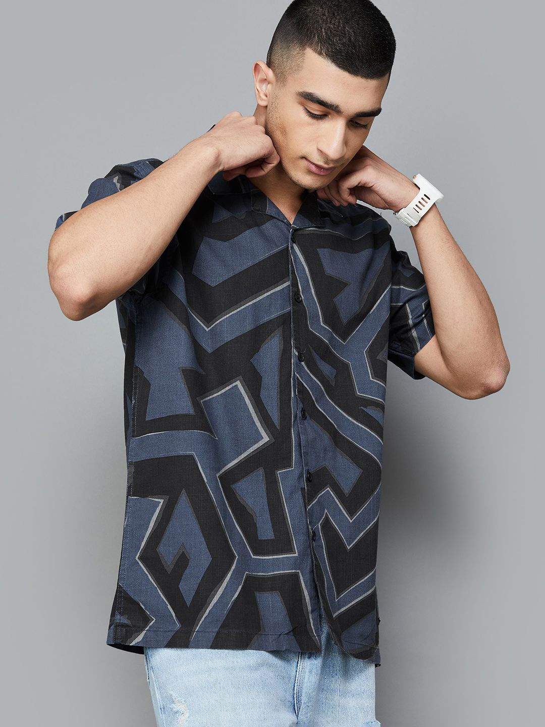 

Fame Forever by Lifestyle Geometric Printed Cuban Collar Cotton Casual Shirt, Navy blue