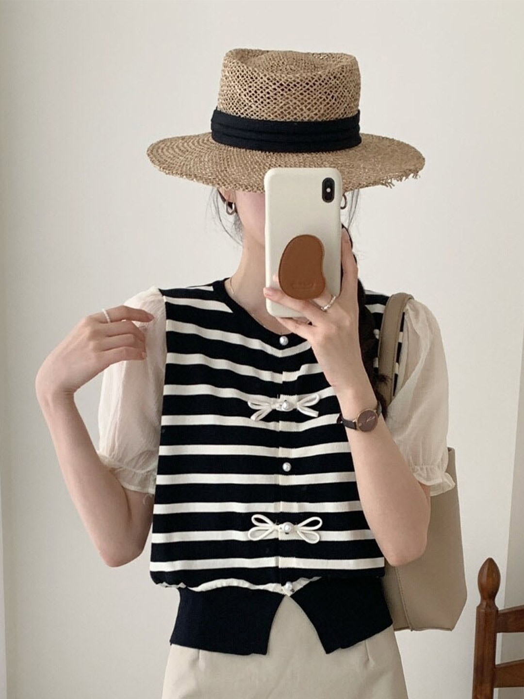 

StyleCast Black White Horizontal Striped Puff Sleeve Shirt Style Top