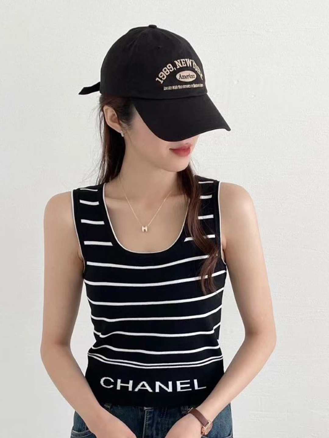 

StyleCast Black Striped Scoop Neck Top