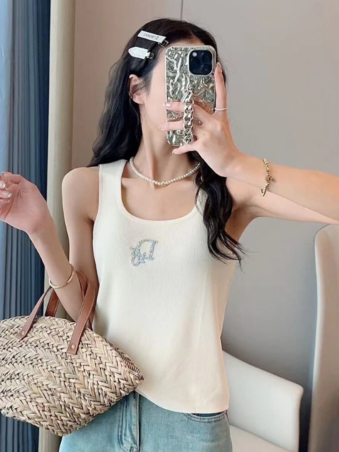 

StyleCast Scoop Neck Solid Embellished Sleeveless Tank Top, White