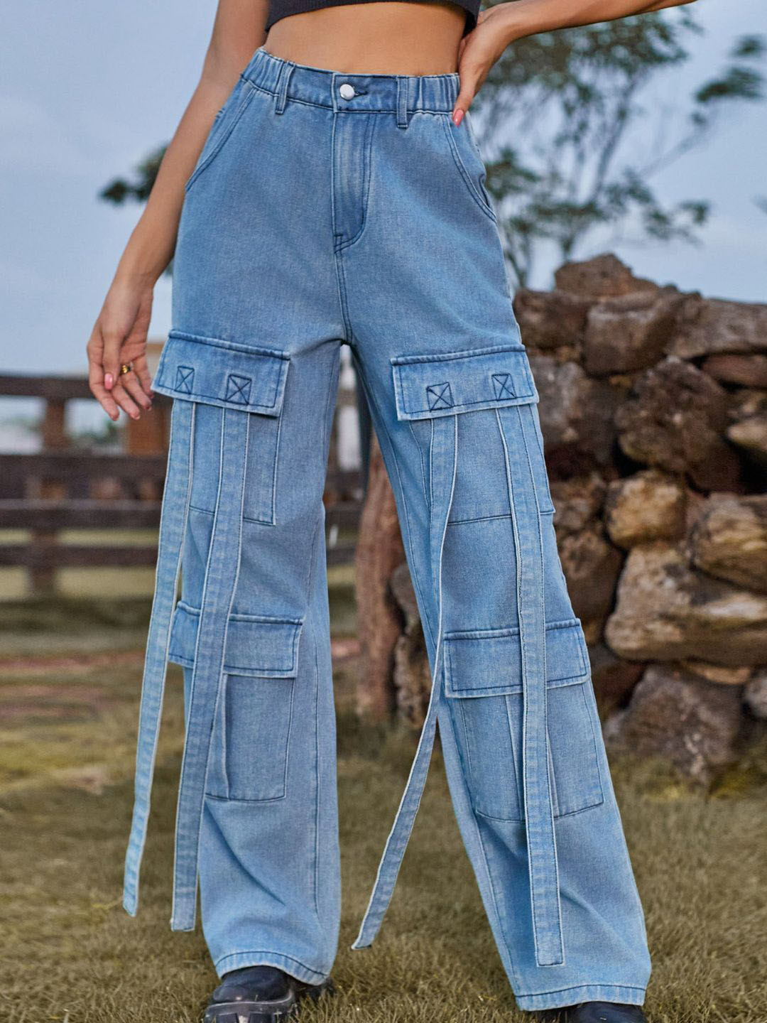 

4WRD by Dressberry Women Blue High-Rise Light Fade Clean Look Jeans
